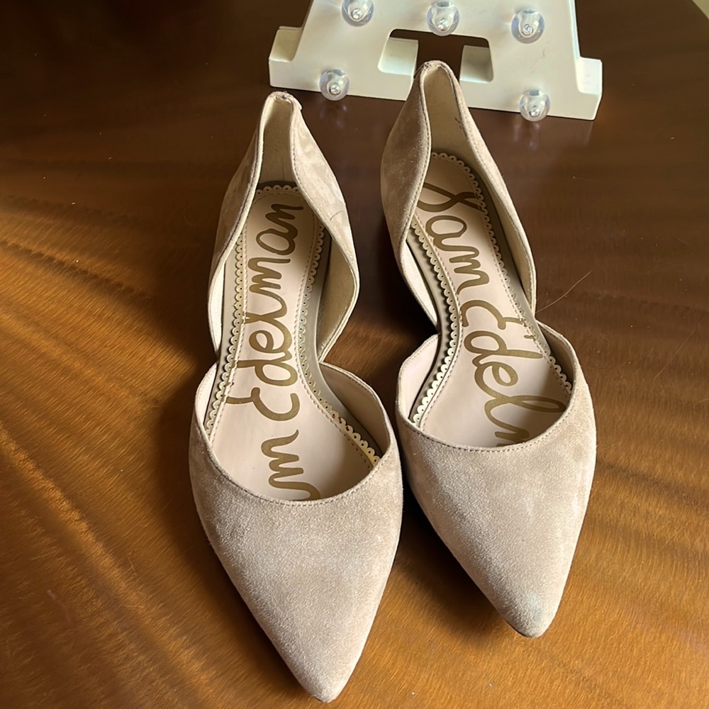 𝅺Sam Edelman nude patent leather flat